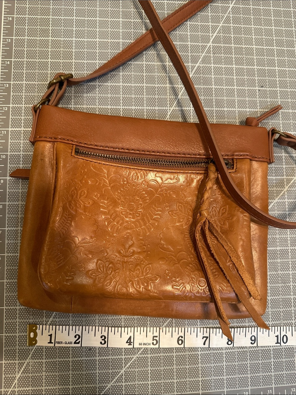 Women's the sak Embossed Leather Crossbody Bag in Tan